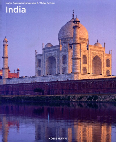 India | fotoboek 9783741925115  Könemann serie compact  Fotoboeken India